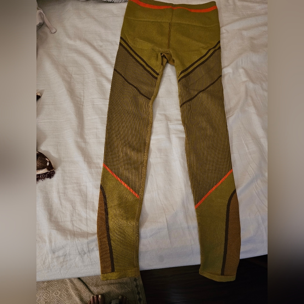 Cool Fabletics Pants Size Medium, New